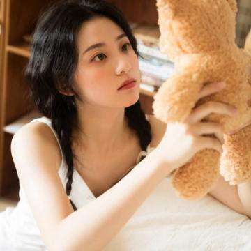 拜登与习近平通电话进行“坦诚”交流