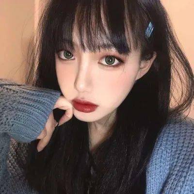 森林货运大卡车