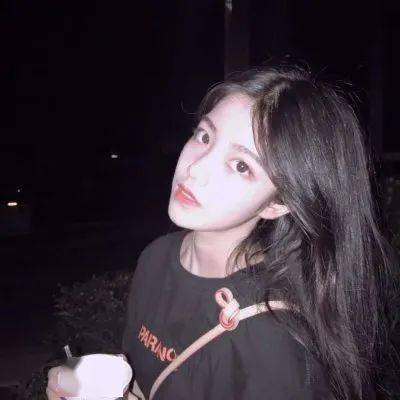你有没有一张对你来说意义非凡的老照片？照片背后有哪些难以忘怀的人或事？